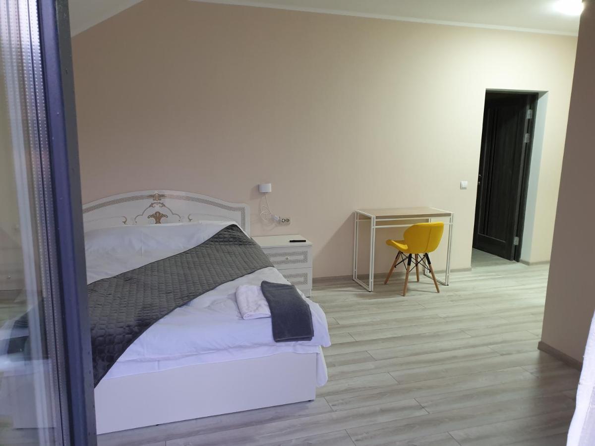 בוקובל Hotel Osher מראה חיצוני תמונה